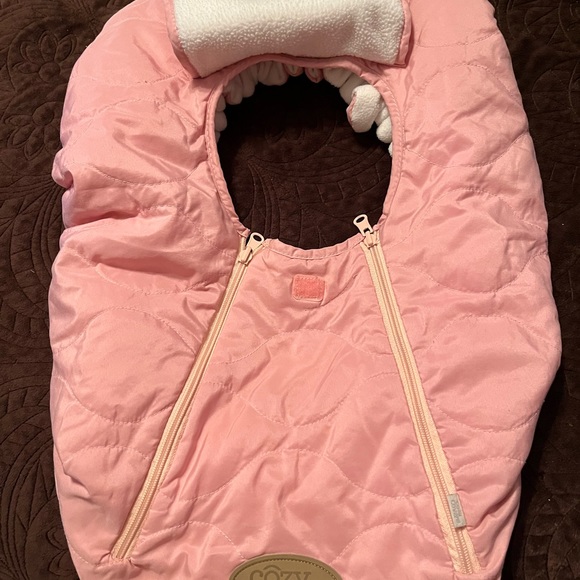 Cozy Cover Quilted Insulated Infant Car seat cover with Dual Zippers, Pink - Picture 4 of 8